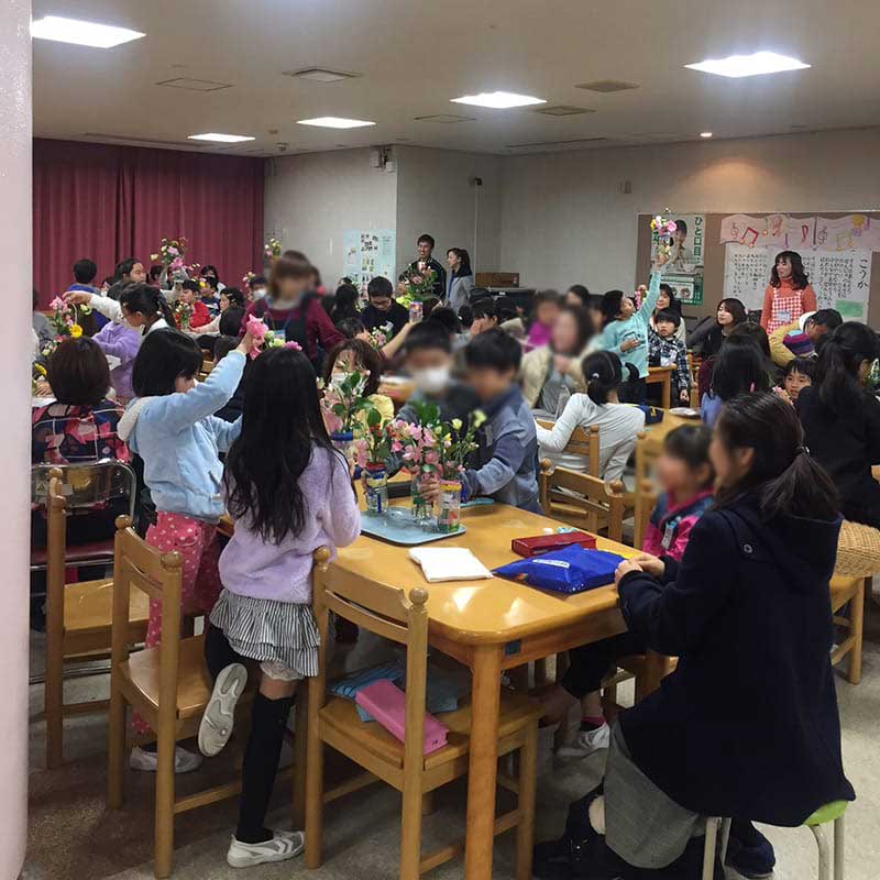 区立の小学校で花育イベント開催